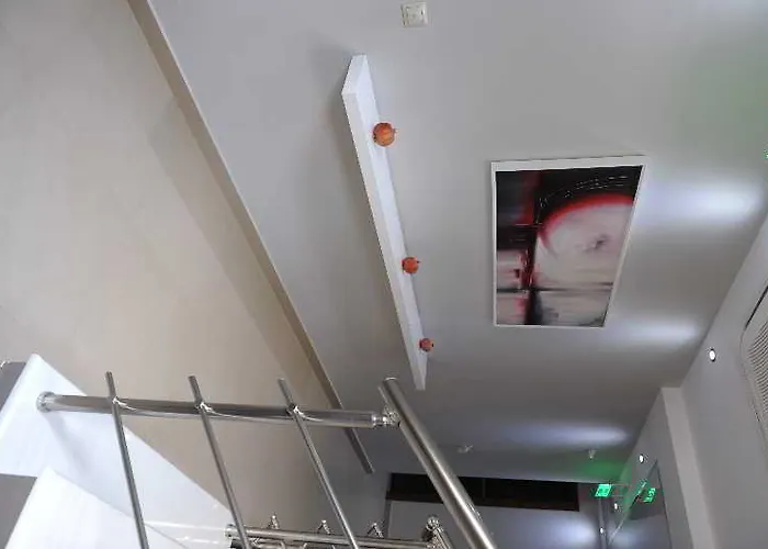 Rastoni - Helvetia Hotell *